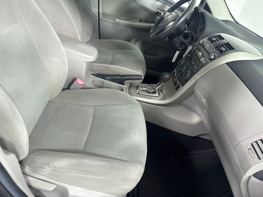 2011 Toyota Corolla Image 22