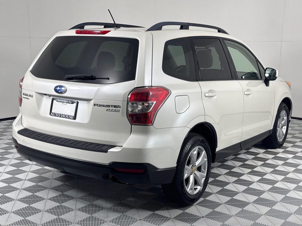 2015 Subaru Forester Image 5