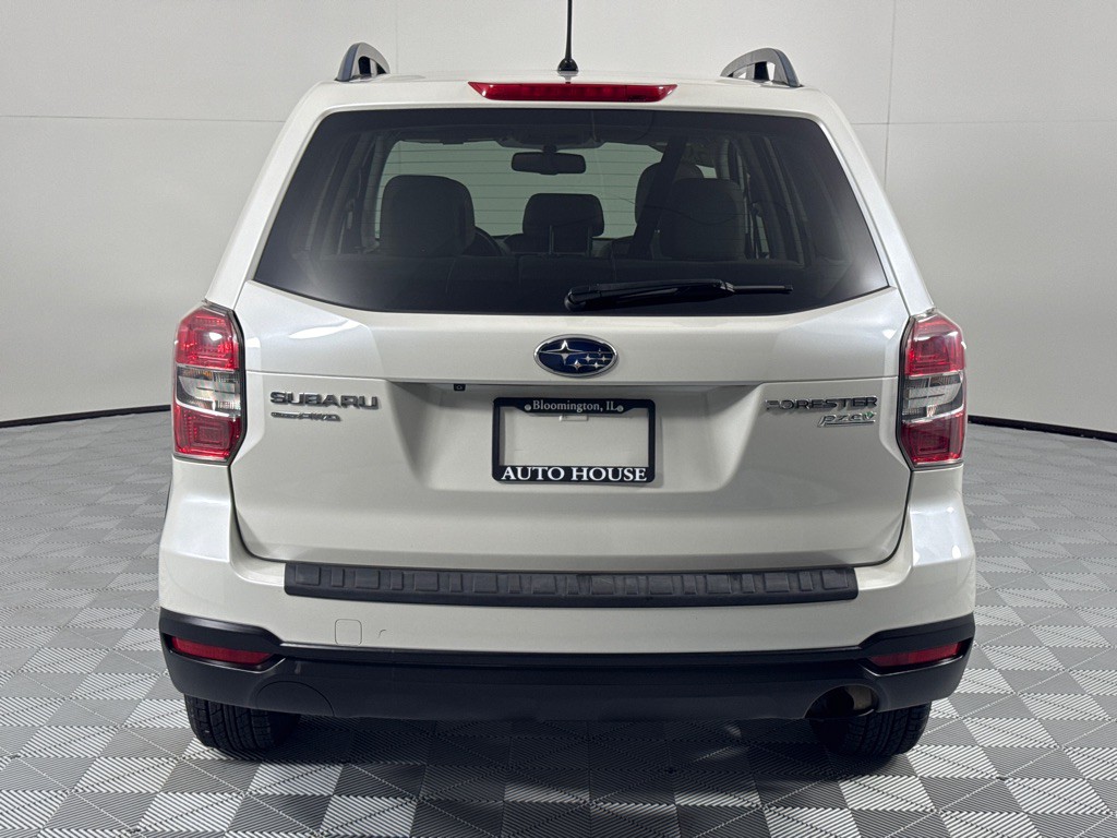 2015 Subaru Forester Image 6