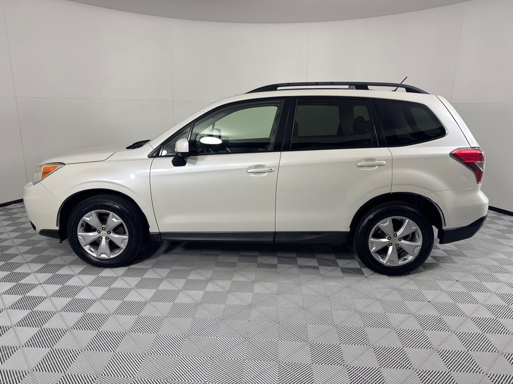 2015 Subaru Forester Image 8