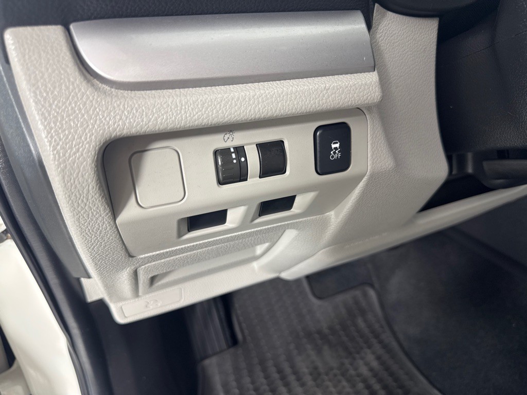 2015 Subaru Forester Image 16