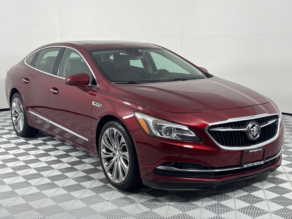 2017 Buick Lacrosse Image 3