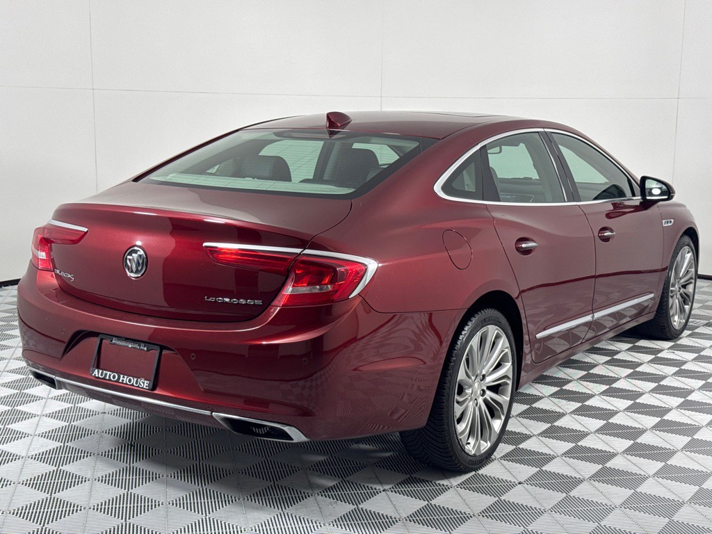 2017 Buick Lacrosse Image 5