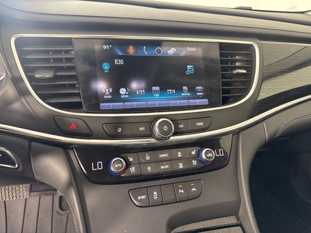2017 Buick Lacrosse Image 18