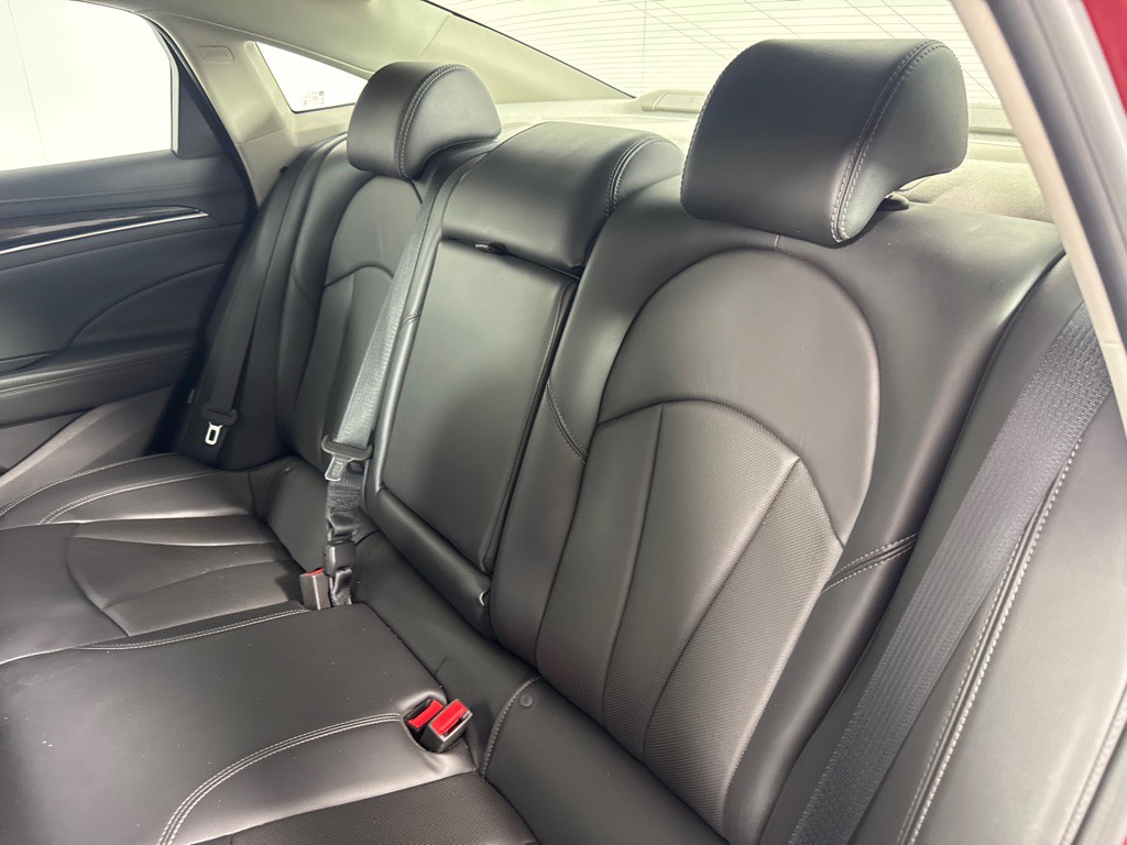 2017 Buick Lacrosse Image 22