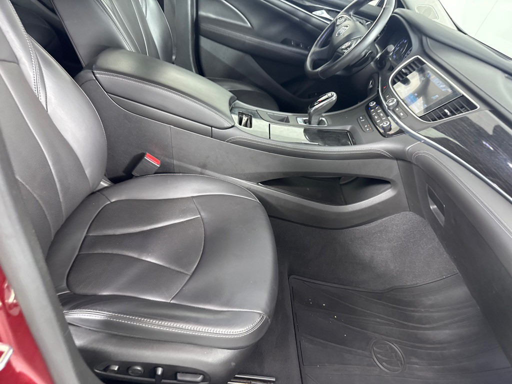2017 Buick Lacrosse Image 25