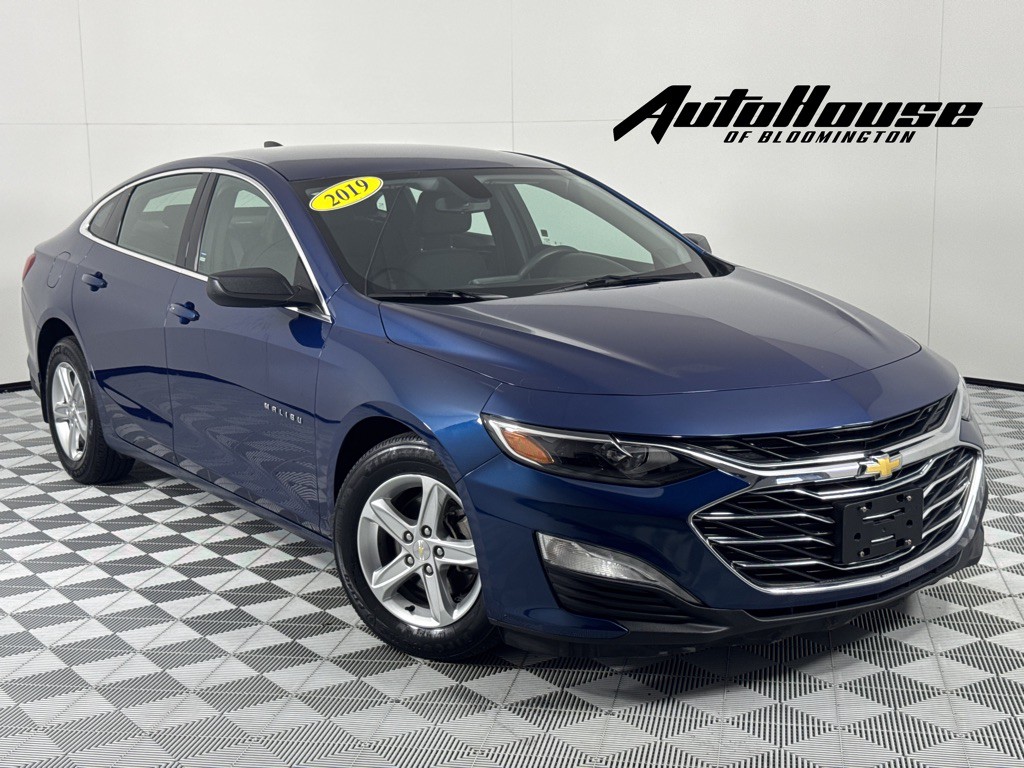2019 Chevrolet Malibu Image 1