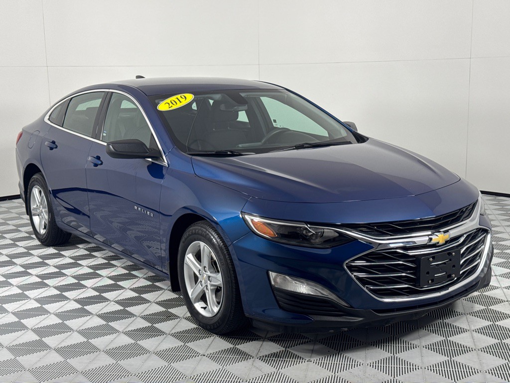 2019 Chevrolet Malibu Image 3