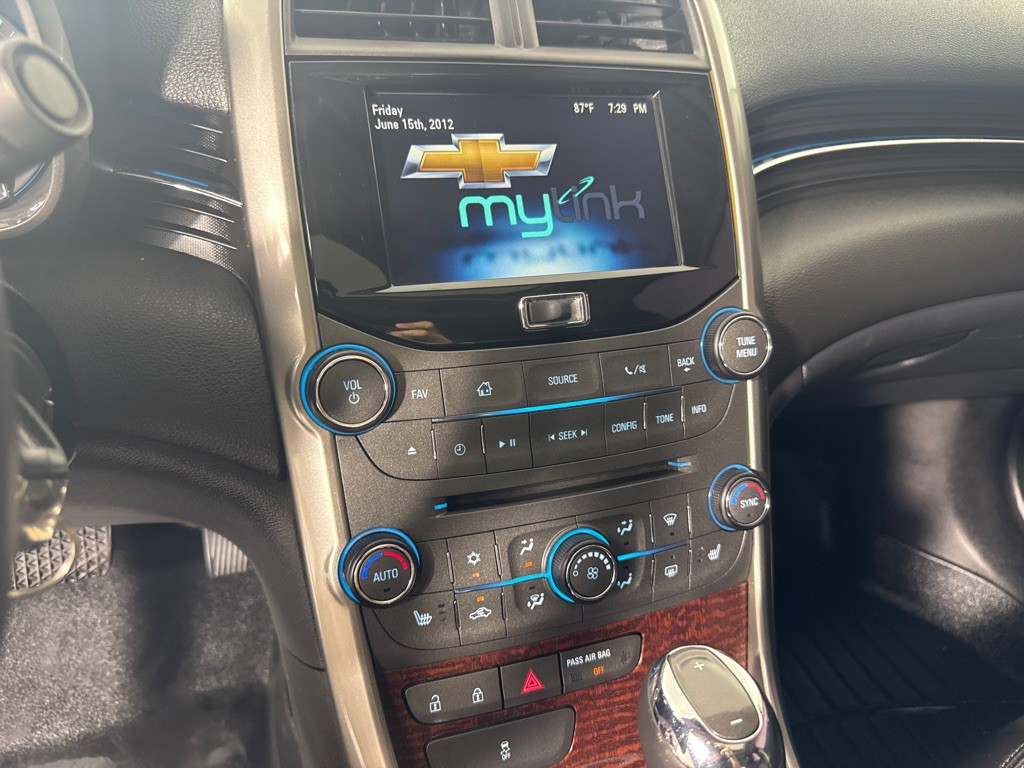 2013 Chevrolet Malibu Image 17