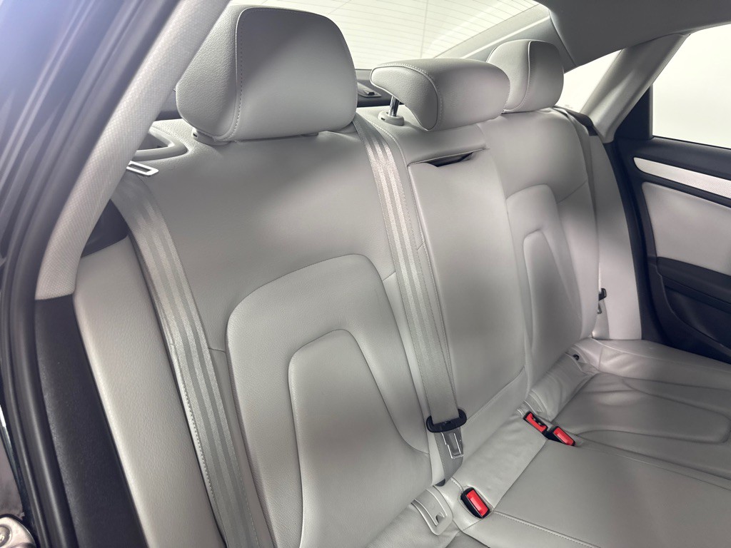 2013 Audi A4 Image 26