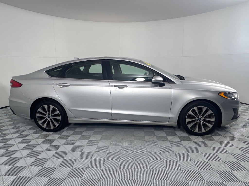 2019 Ford Fusion Image 4