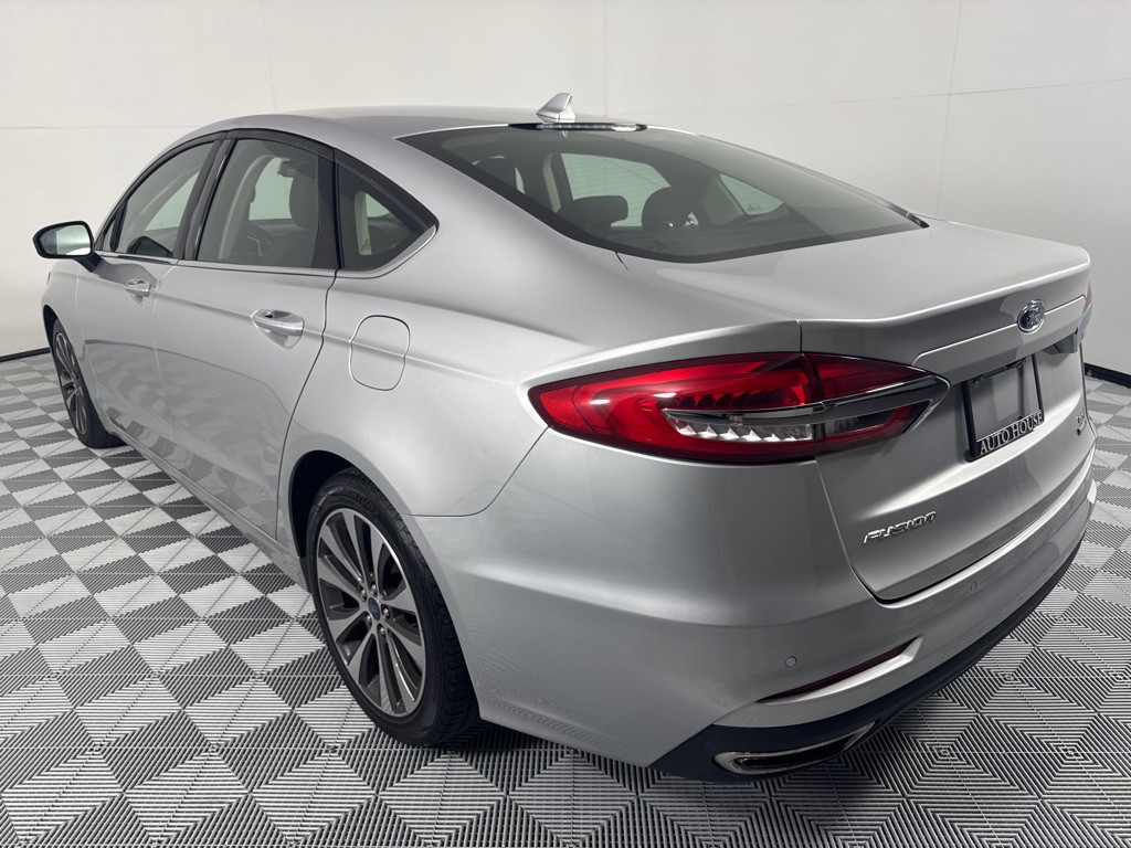 2019 Ford Fusion Image 8