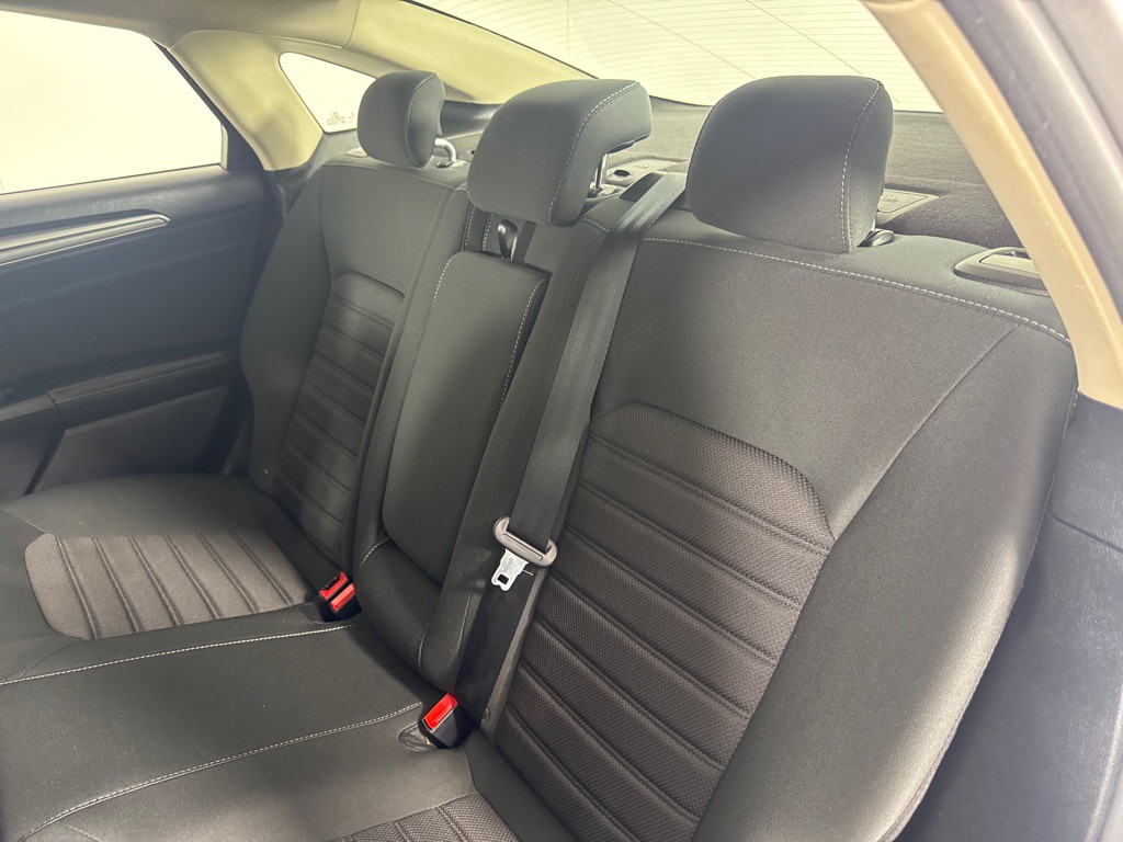 2019 Ford Fusion Image 23