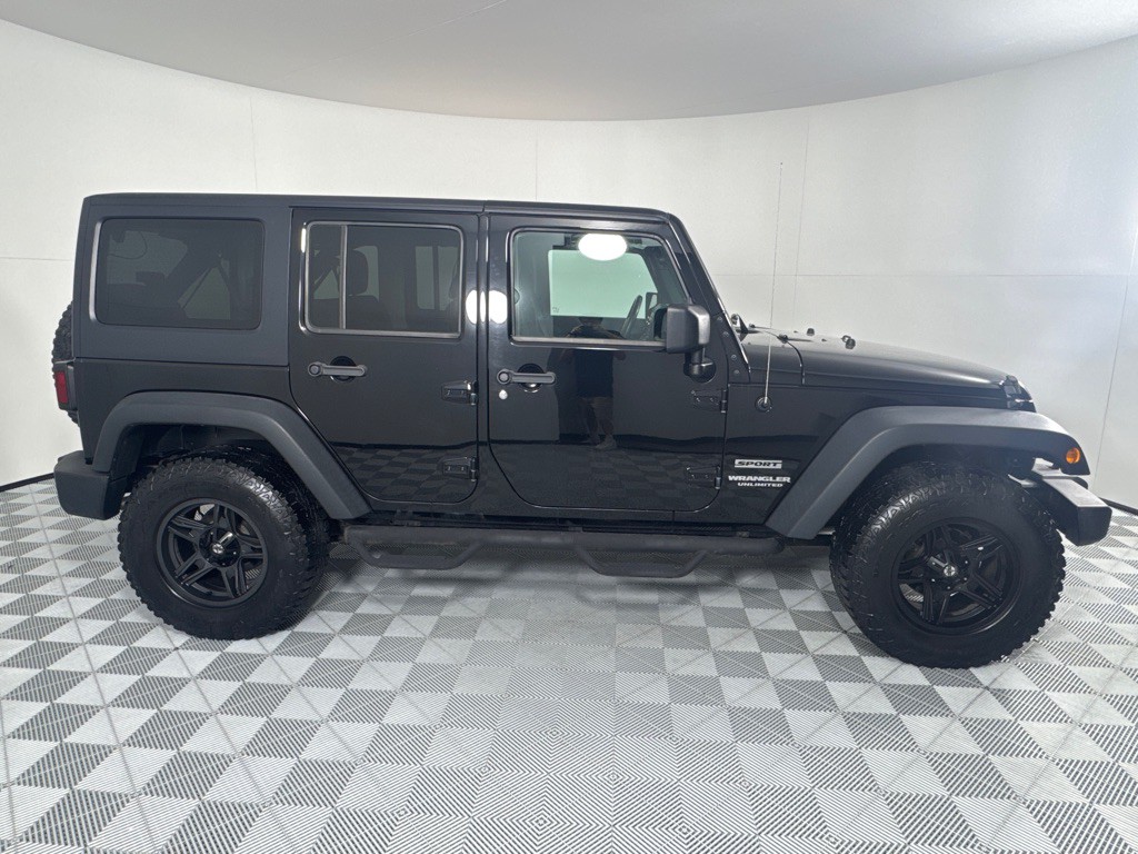 2017 Jeep Wrangler Unlimited Image 4