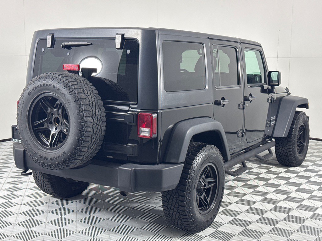 2017 Jeep Wrangler Unlimited Image 5