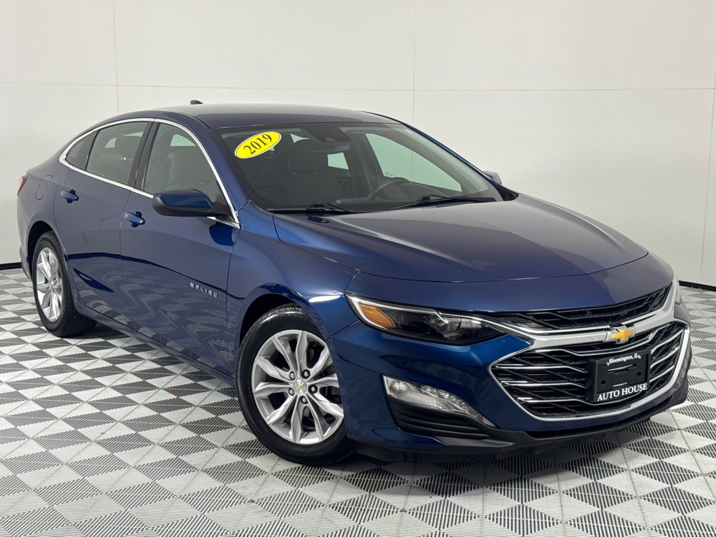 2019 Chevrolet Malibu Image 2