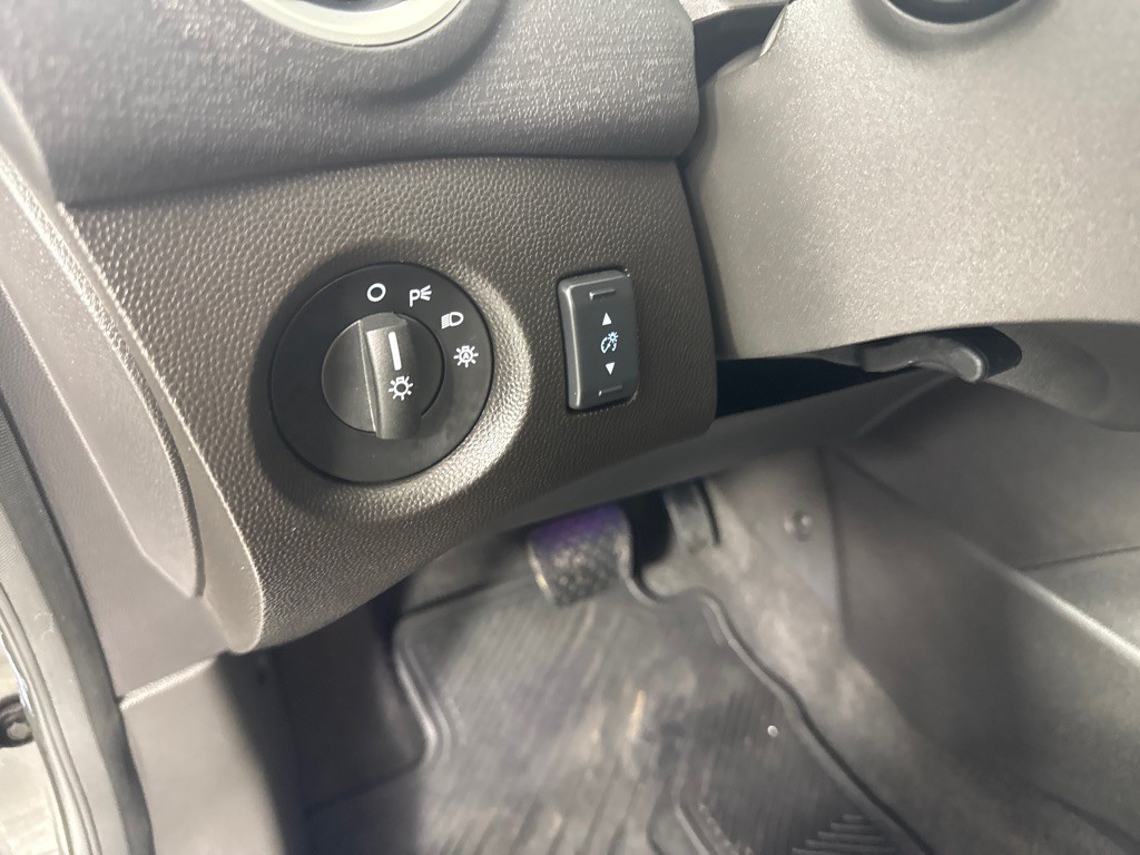 2016 Ford Fiesta Image 17