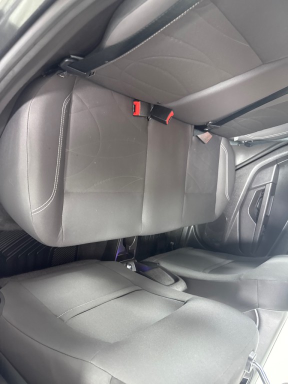 2016 Ford Fiesta Image 23