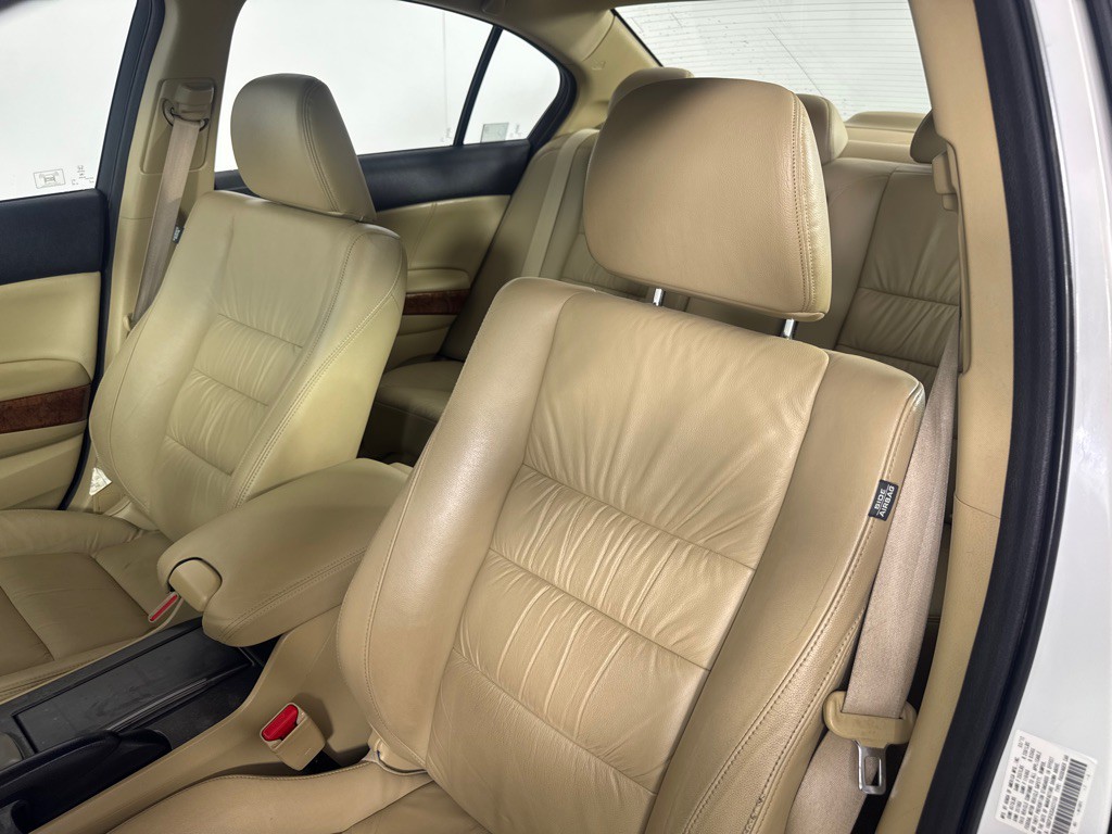 2012 Honda Accord Image 11