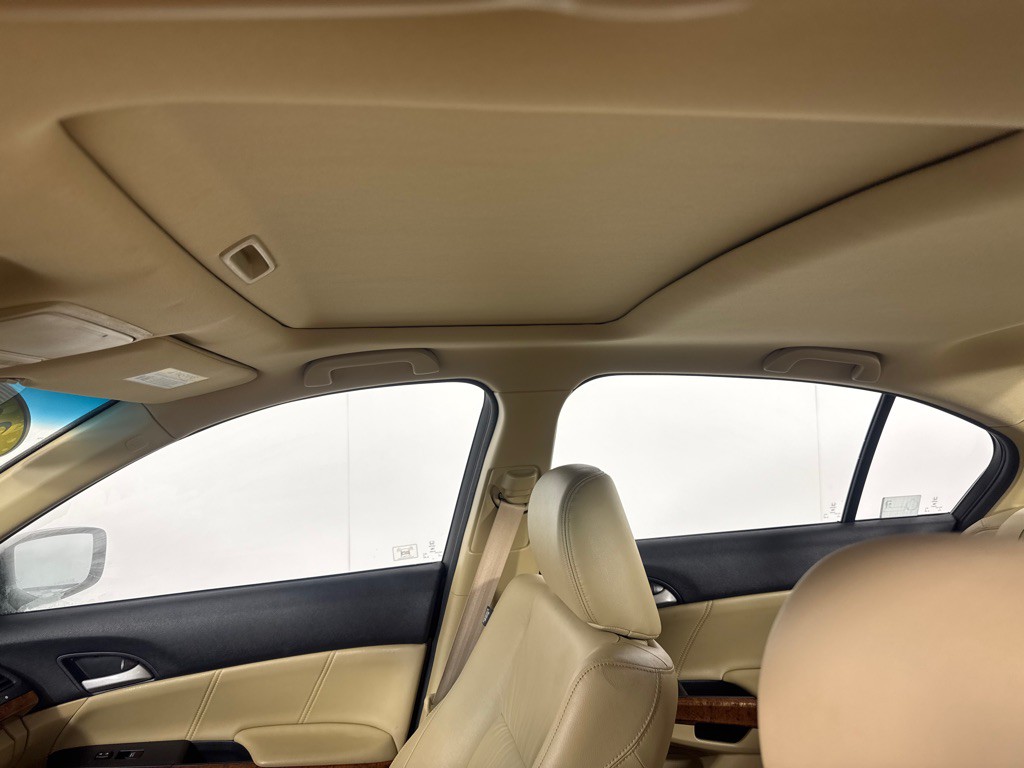 2012 Honda Accord Image 12