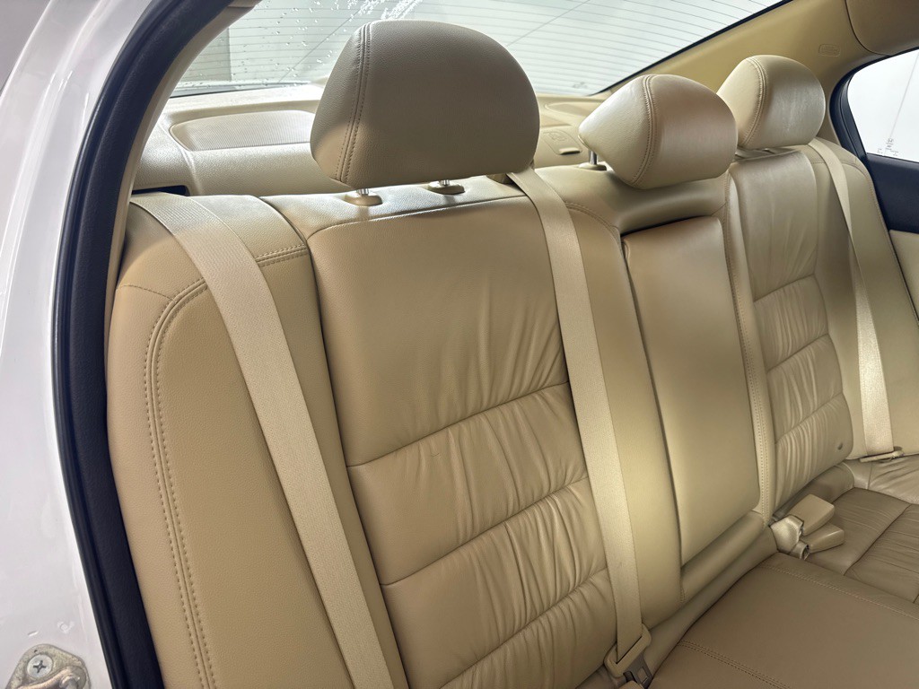 2012 Honda Accord Image 19