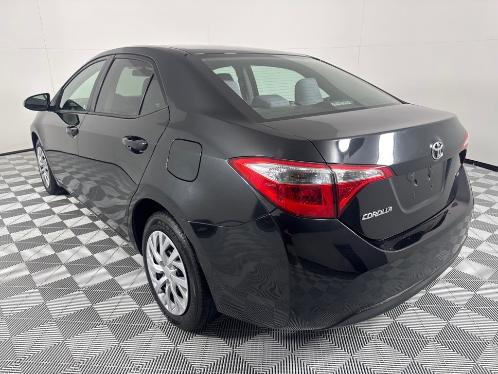 2015 Toyota Corolla Image 8