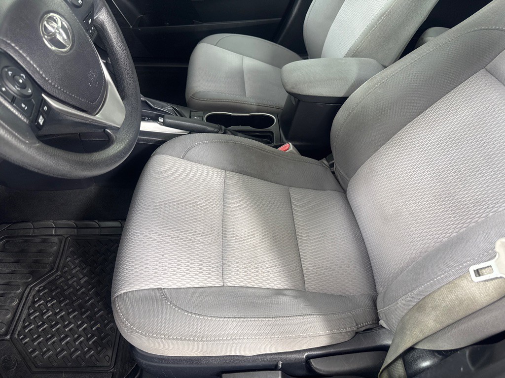 2015 Toyota Corolla Image 13