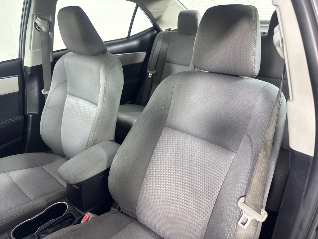 2015 Toyota Corolla Image 14