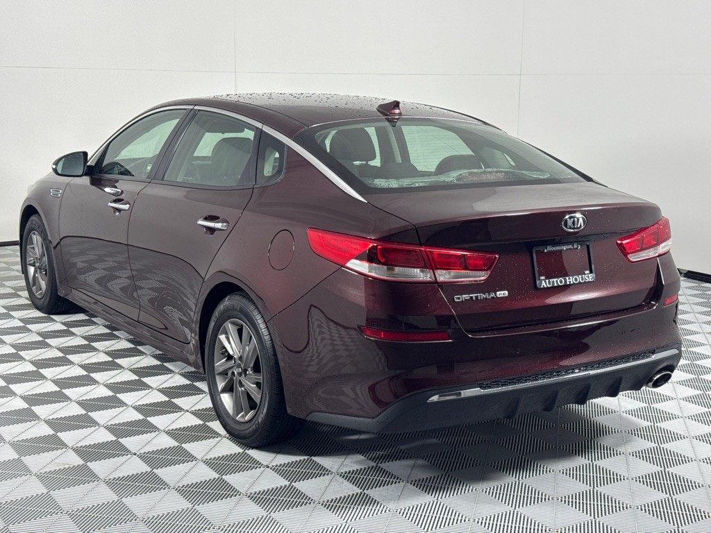 2019 Kia Optima Image 5