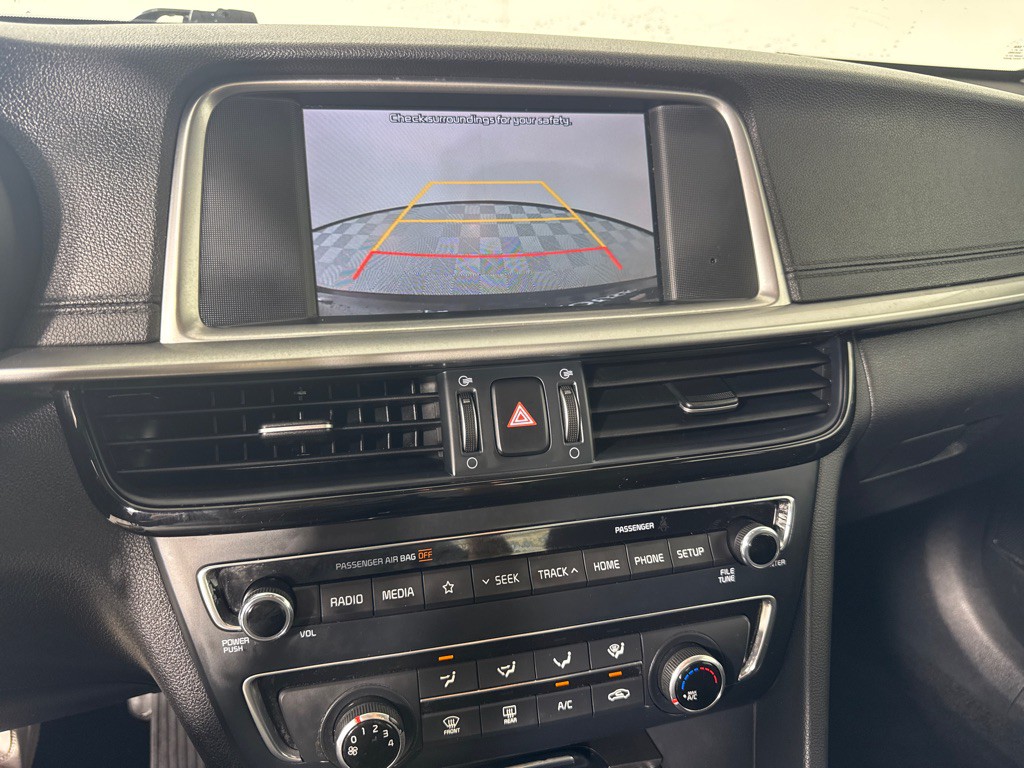 2019 Kia Optima Image 16