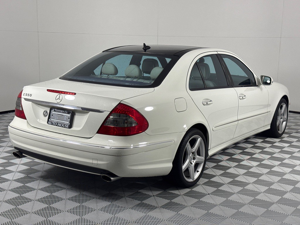 2008 Mercedes-Benz E-Class Image 5