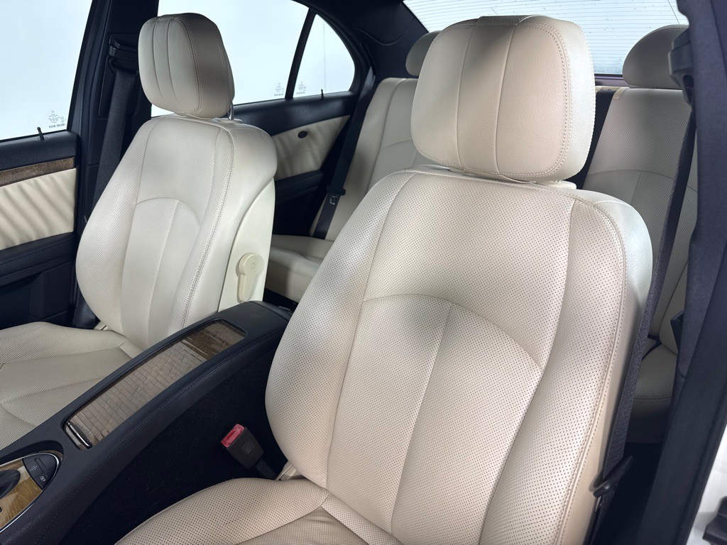 2008 Mercedes-Benz E-Class Image 13