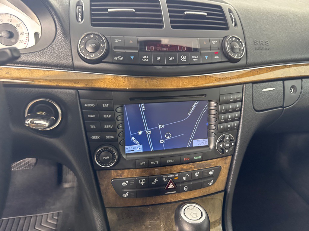 2008 Mercedes-Benz E-Class Image 17