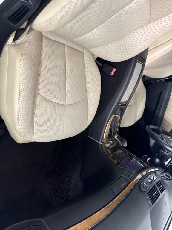 2008 Mercedes-Benz E-Class Image 23