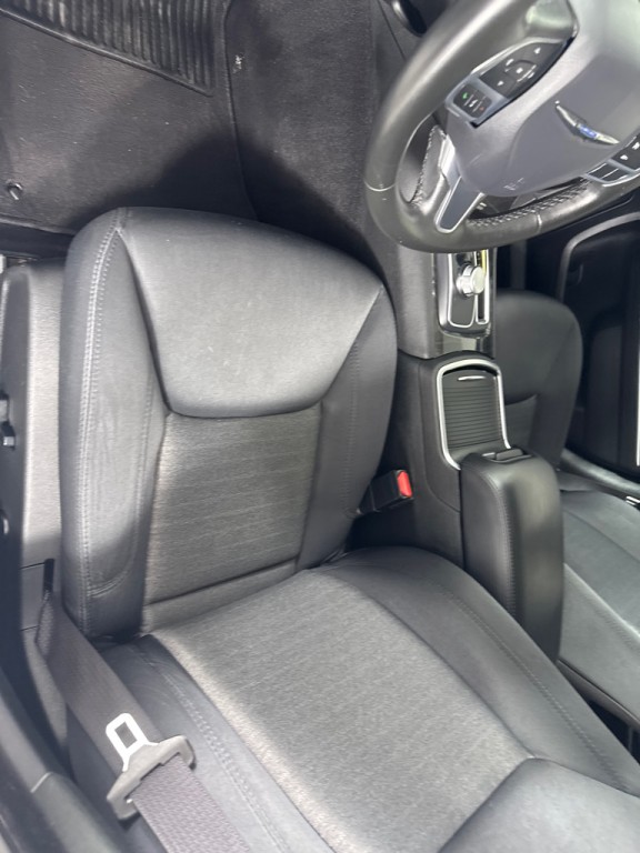 2019 Chrysler 300 Image 9
