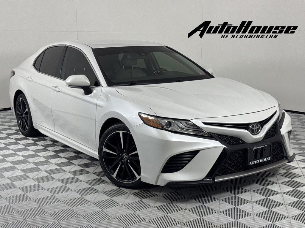 2019 Toyota Camry Image 1