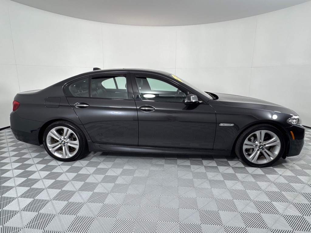 2015 BMW 5 Series Image 4