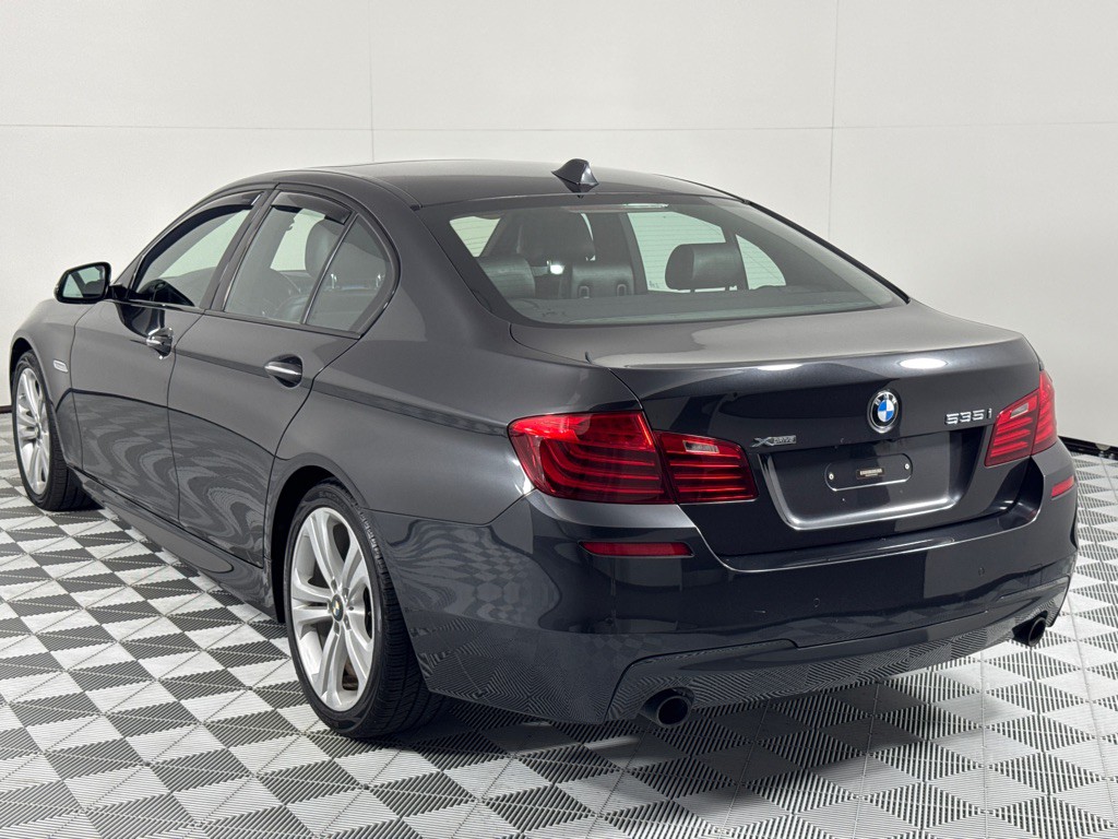 2015 BMW 5 Series Image 7
