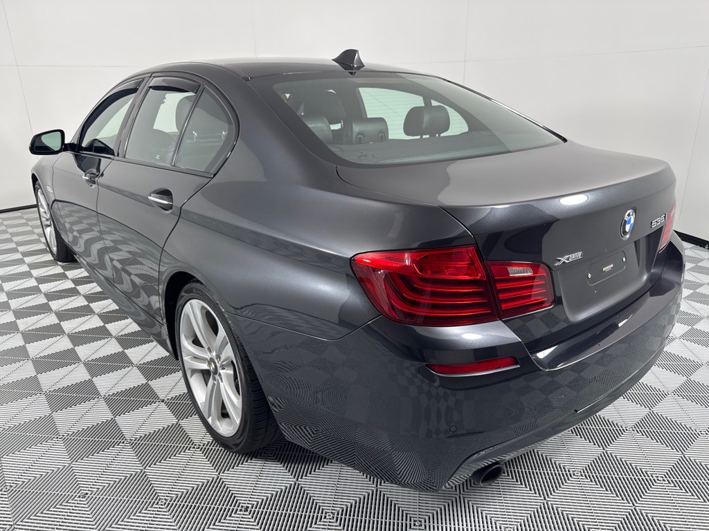 2015 BMW 5 Series Image 8