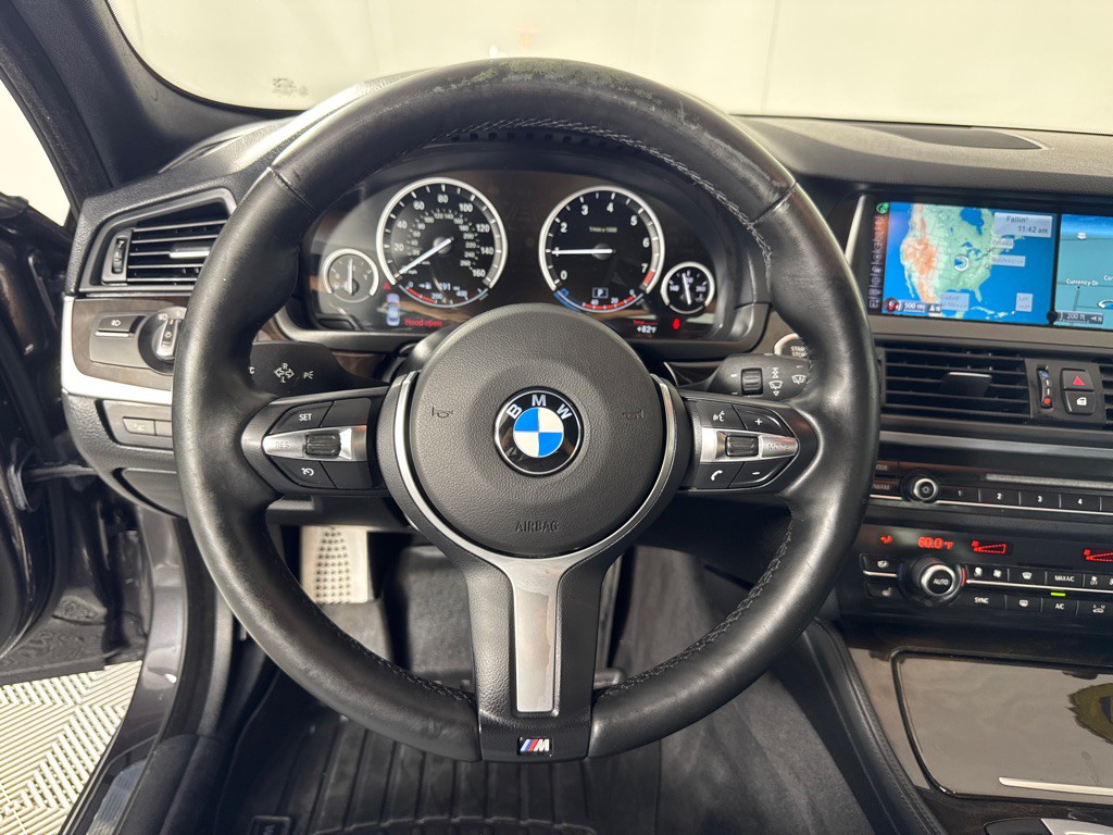2015 BMW 5 Series Image 16