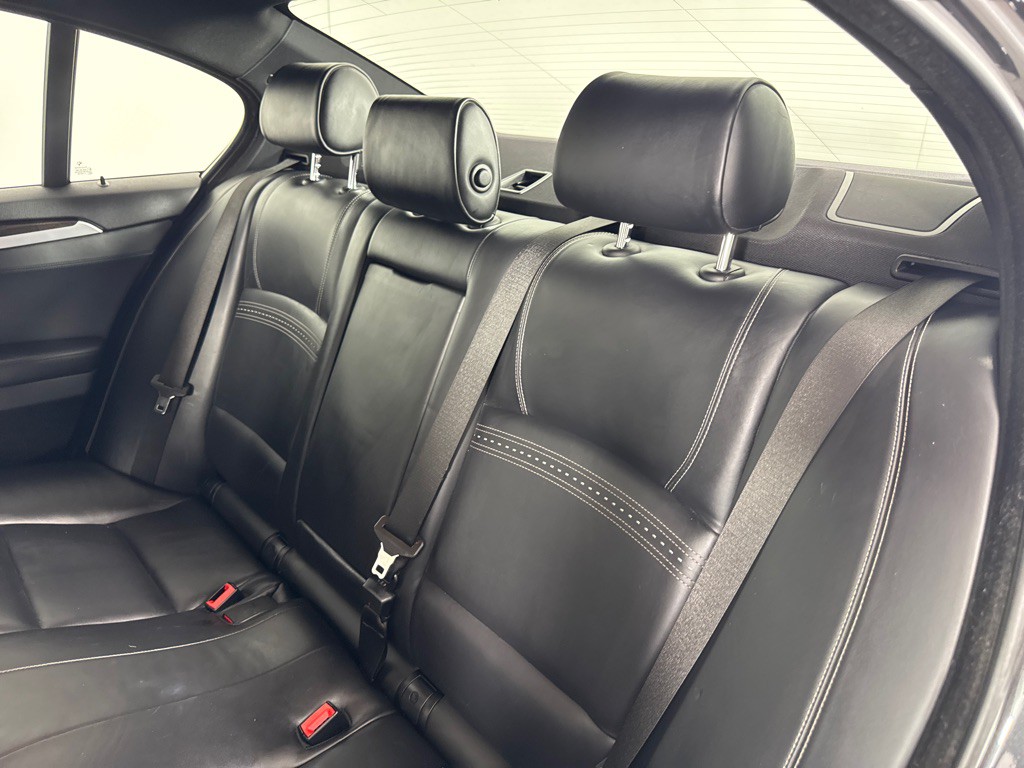 2015 BMW 5 Series Image 21