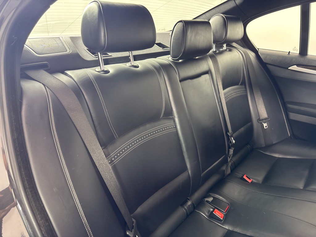 2015 BMW 5 Series Image 23