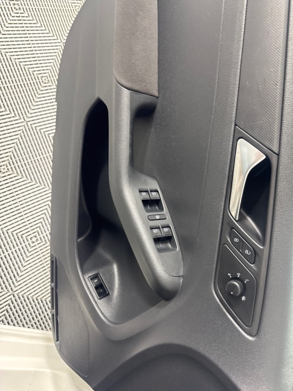 2012 Volkswagen Jetta Image 10