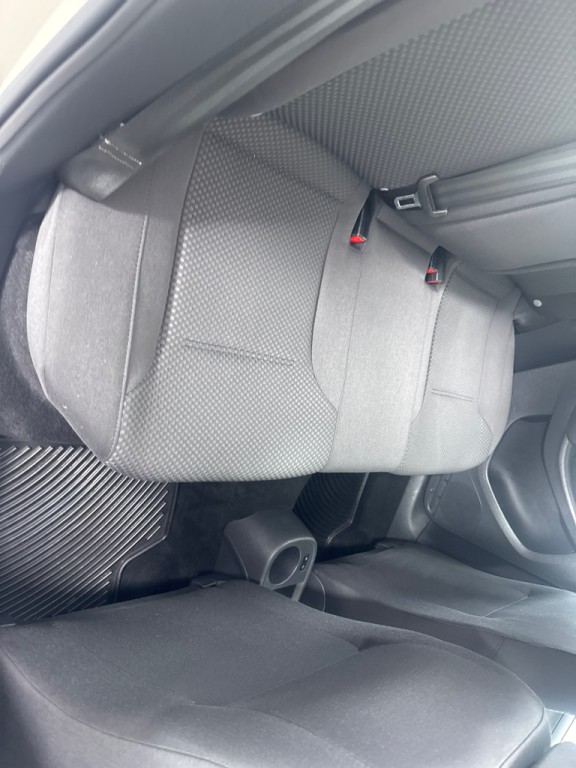 2012 Volkswagen Jetta Image 19