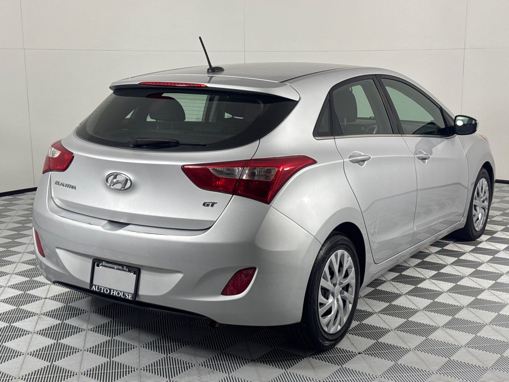 2017 Hyundai Elantra Image 4