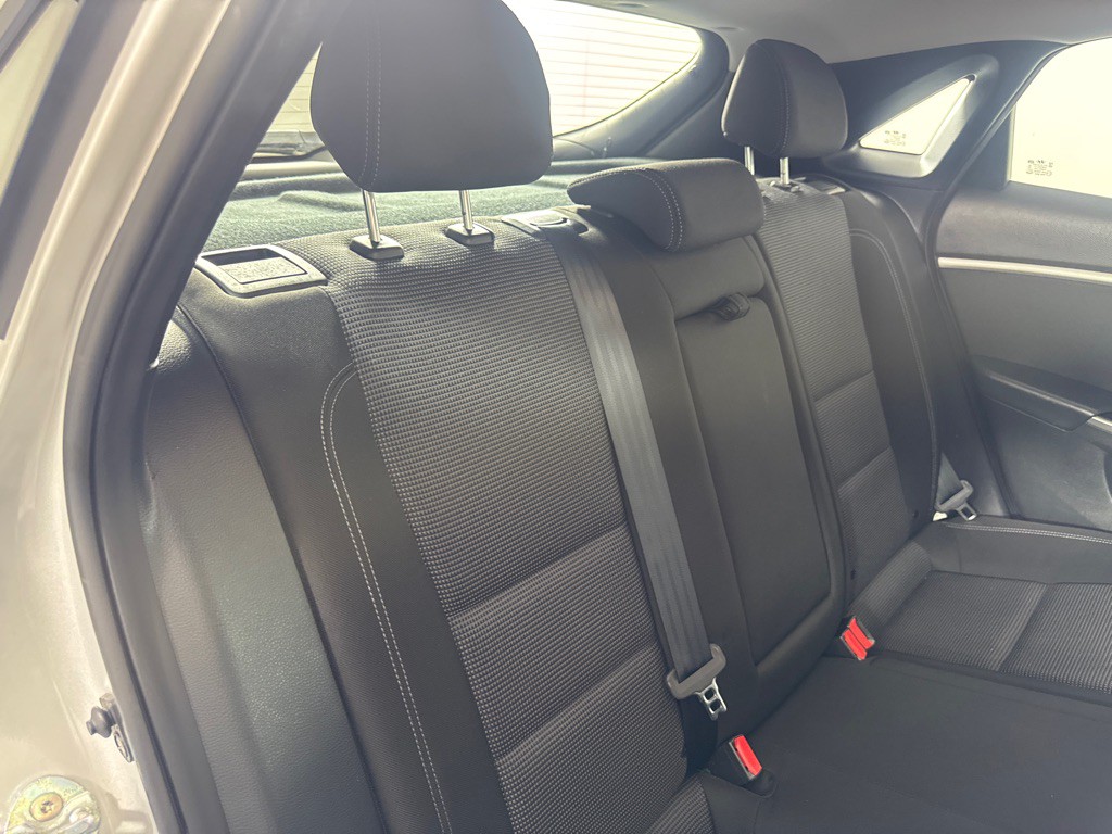 2017 Hyundai Elantra Image 19