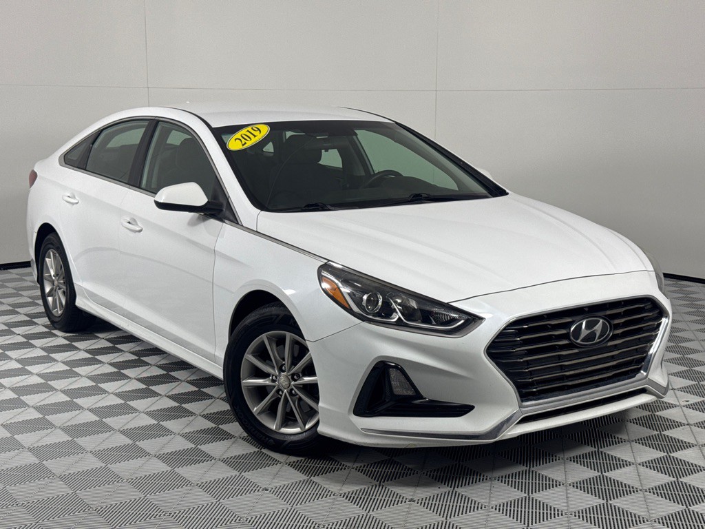 2019 Hyundai Sonata Image 2