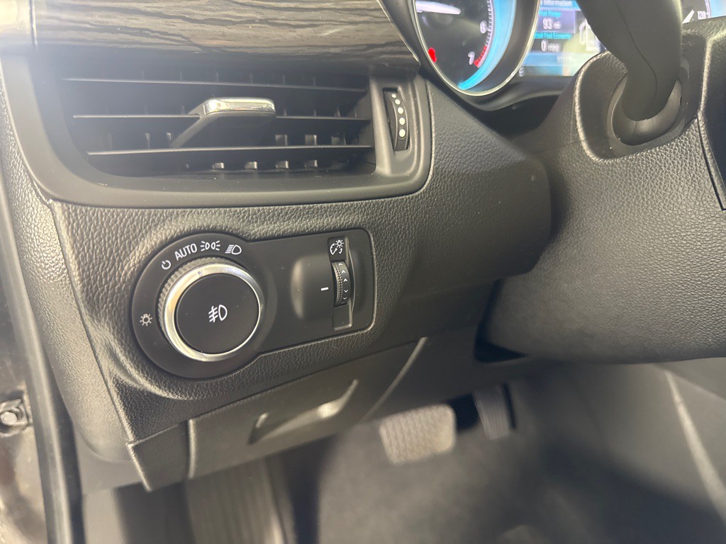 2018 Buick Envision Image 17