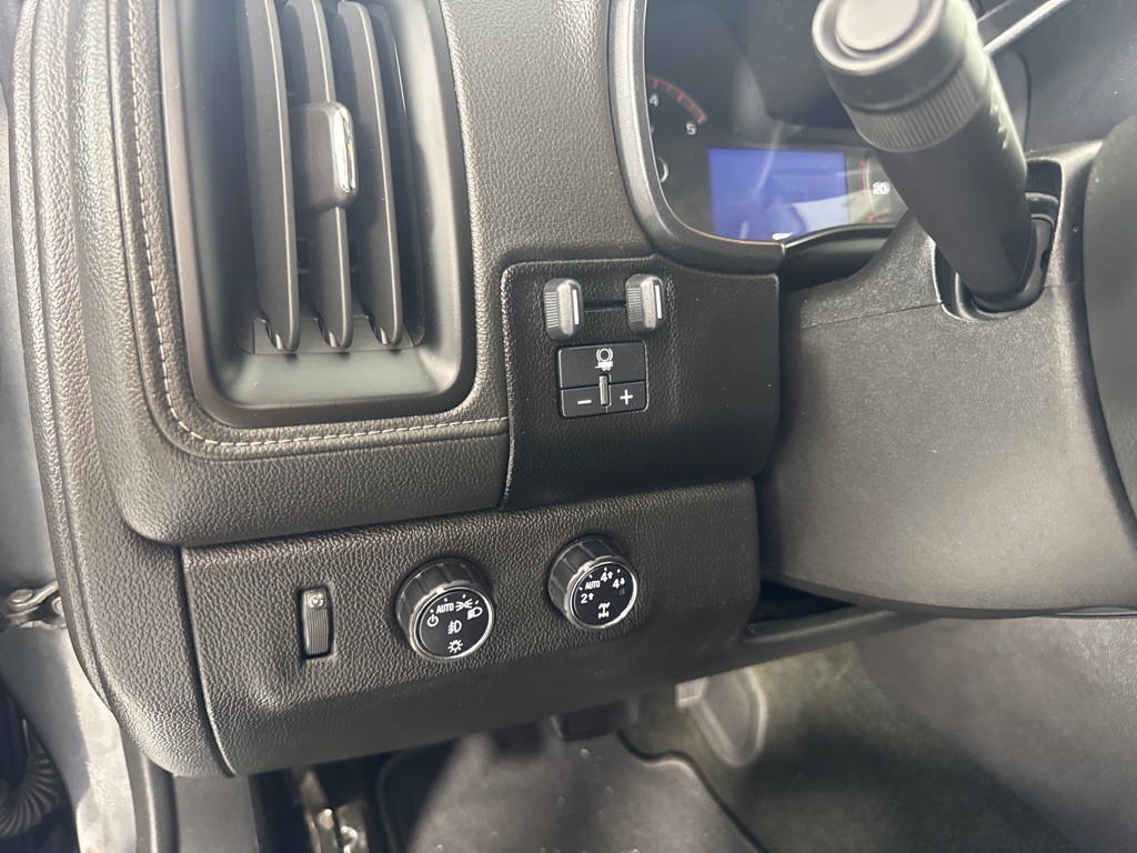 2016 GMC Canyon Image 15