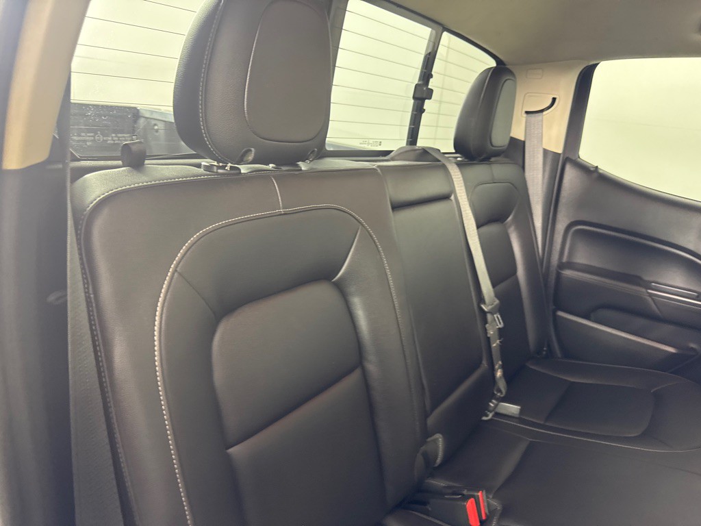 2016 GMC Canyon Image 24